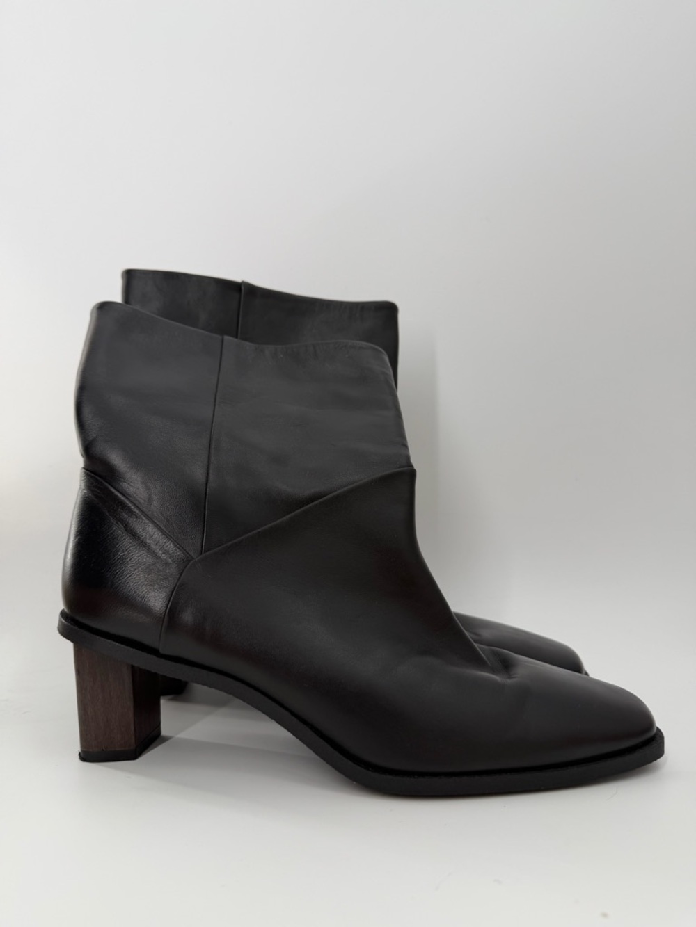Cos 100% Cow Leather Black Ankle Boots With Wood Tilted Heel